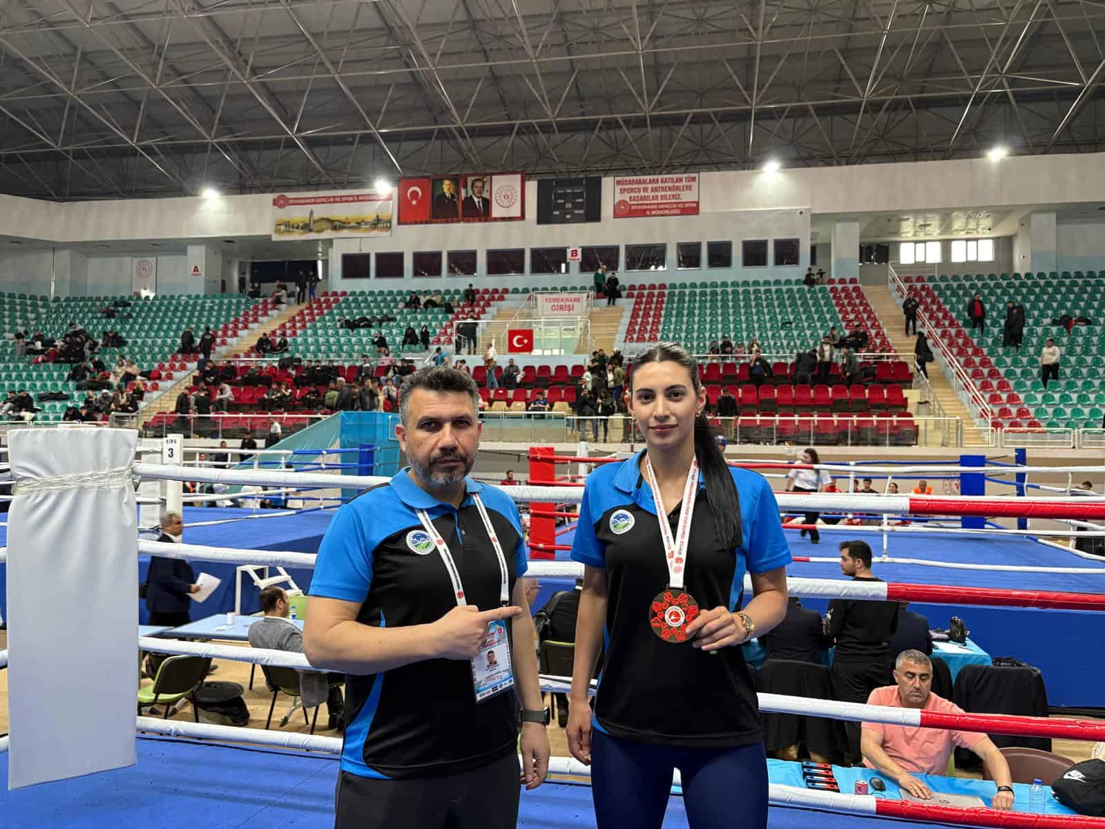 Büyükşehir Belediyesi Sporcuları Kick Boks ve Yüzmede Derecelerle Haftayı Tamamladı