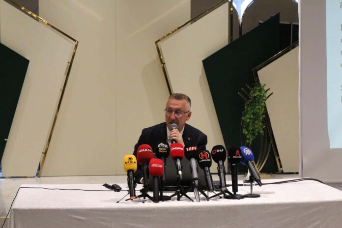 Mutlu Işıksu AK Parti Üyeliğinden İstifa Ettiğini Açıkladı
