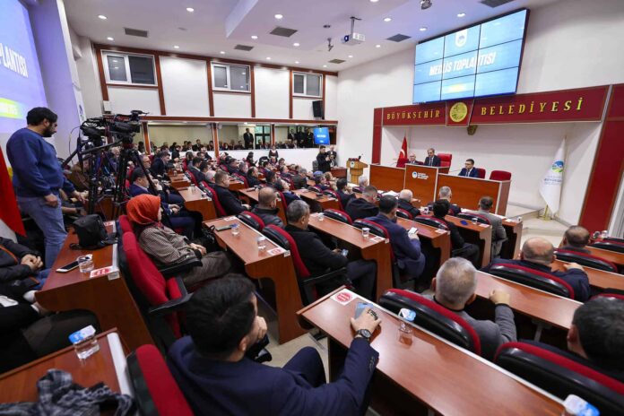 Sapanca Park ve Uzunçarşı için yeni destekler ve mahalle statüsü talepleri meclis gündeminde