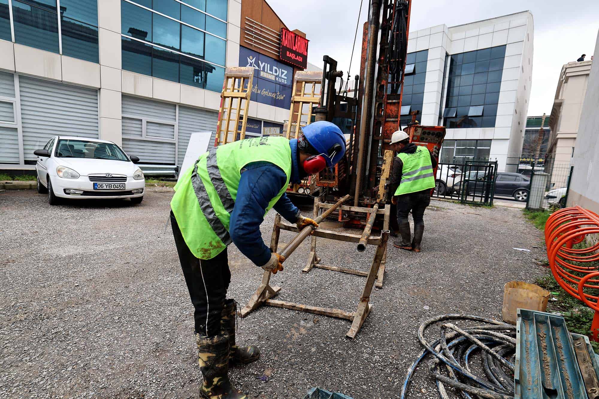 Tığcılar Mahallesi'nde Kentsel Dönüşüm Projesinde Sondaj ve Zemin Etütleri Başladı