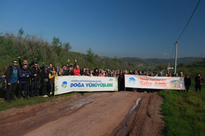 Sakarya’da Bahar Doğa Yürüyüşleri GökTepe ve Kömürlük Parkurunda Başladı