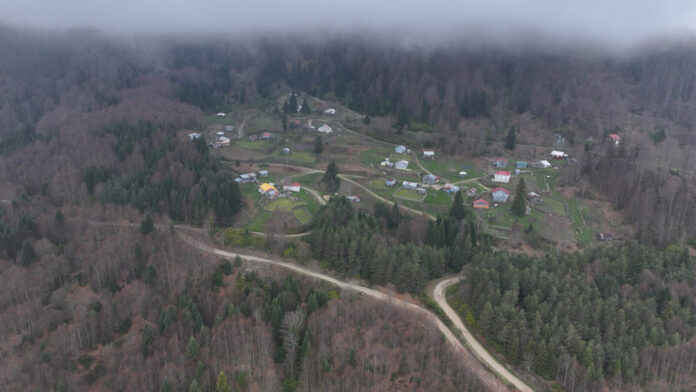Doğaseverler Beygümbet ve Yanık Yaylası’nda Baharın Renkleriyle Buluştu
