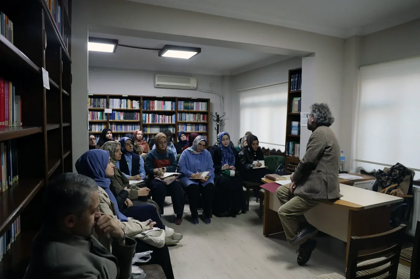 Sakarya Büyükşehir Akademi'de Kültür ve Sanat Eğitimleri Yoğun İlgiyle Devam Ediyor