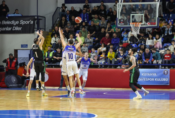 Sakarya Büyükşehir Basketbol Takımı Türkiye 1. Ligi’ne Yükseldi