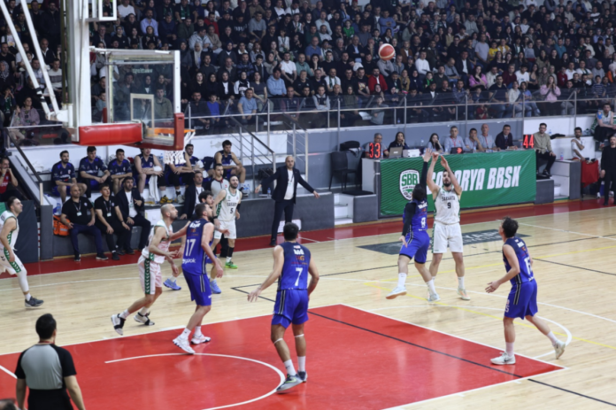 Sakarya Büyükşehir Basketbol, Yarı Final Serisinde İlk Maçtan Zaferle Ayrıldı