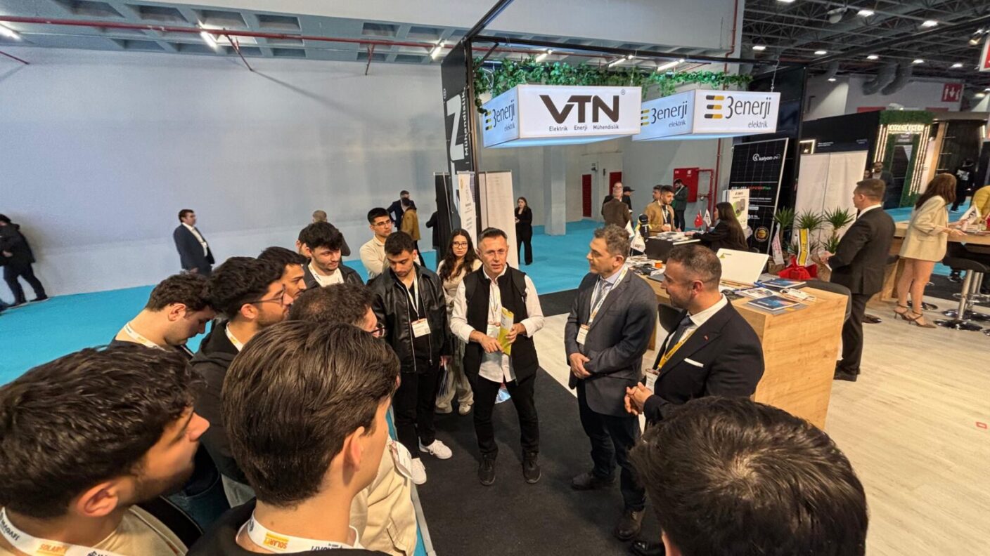 Elektrik ve Enerji Bölümü Öğrencileri SOLAREX 2026 Fuarında Sektörle Buluştu