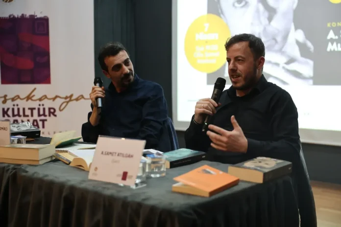 Sakarya’da Edip Cansever Söyleşisi: Şairin Hayatı ve Edebiyattaki Yeri Konuşuldu