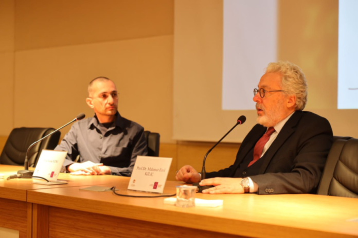 Prof. Dr. Mahmut Erol Kılıç Sakarya’da Modern Zamanlarda Anlam Arayışını Anlattı