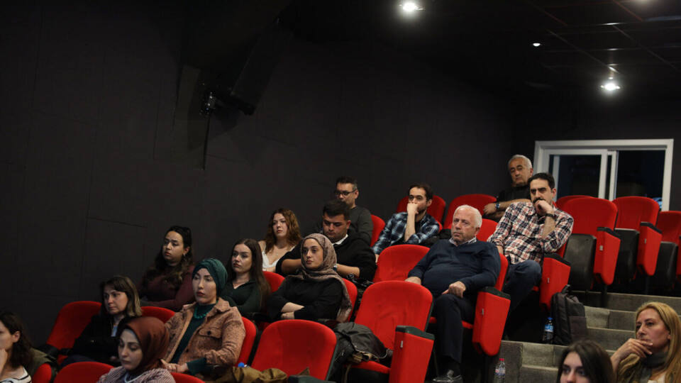 “Gülizar” Filmi Sakarya’da İzleyiciyle Buluştu ve Yoğun İlgi Gördü