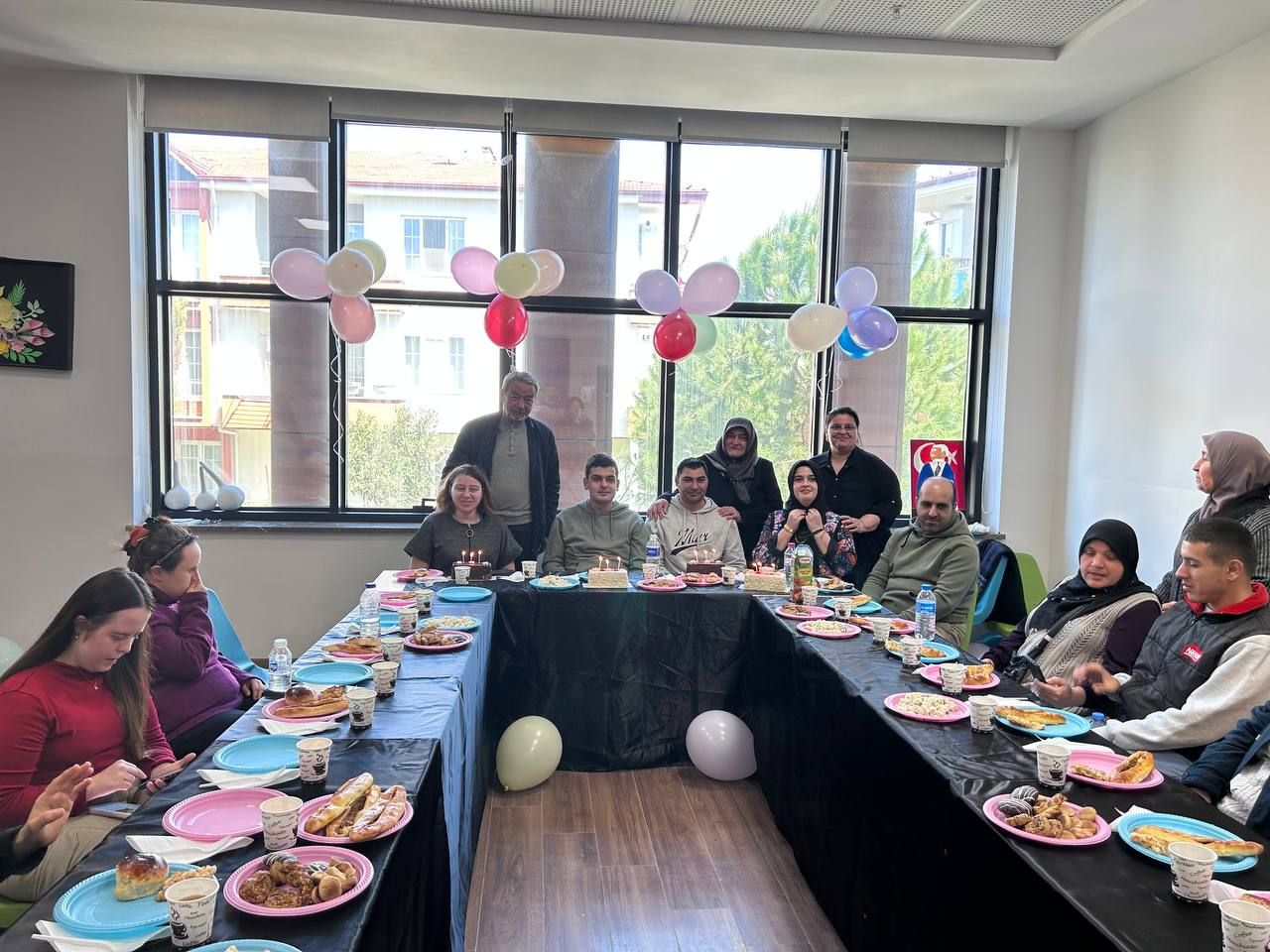 Karasu Sosyal Gelişim Merkezi’nde Özel Bireyler İçin Doğum Günü Etkinliği