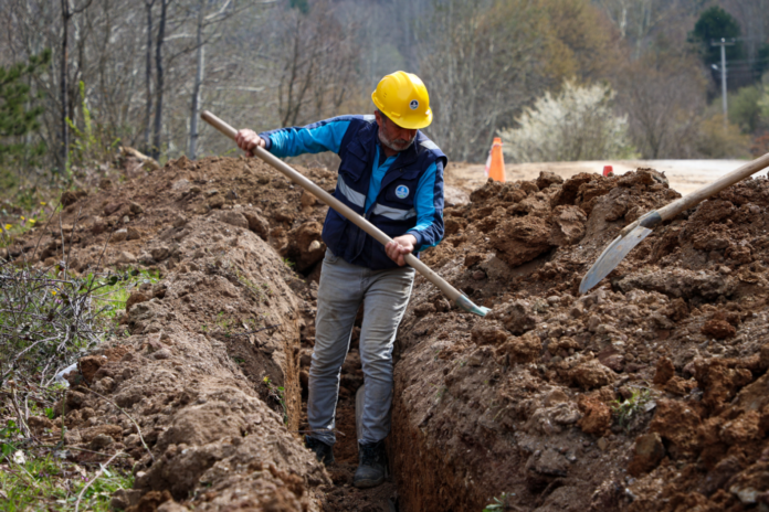 SASKİ, Geyve’de Heyelandan Etkilenen İçme Suyu Hattını Yenileyerek İki Mahalleye Kesintisiz Su Sağladı