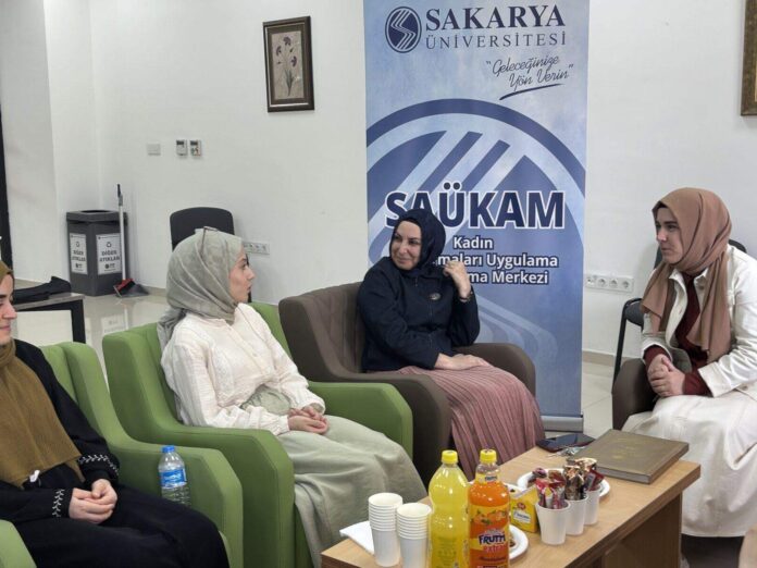 Sakarya Üniversitesinde Akademide Kadın Olmanın Zorlukları ve Toplumsal Algılar Tartışıldı