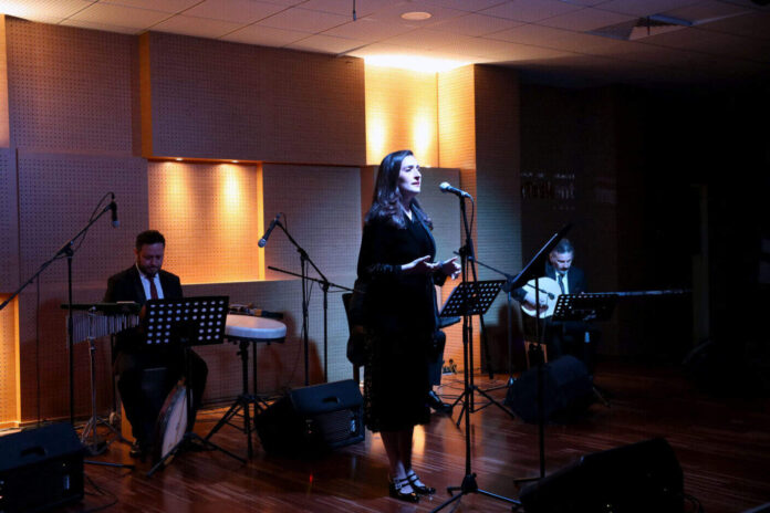 Yaprak Sayar’ın Ziya Taşkent’teki Konseri Sakarya’da Sanatseverleri Buluşturdu