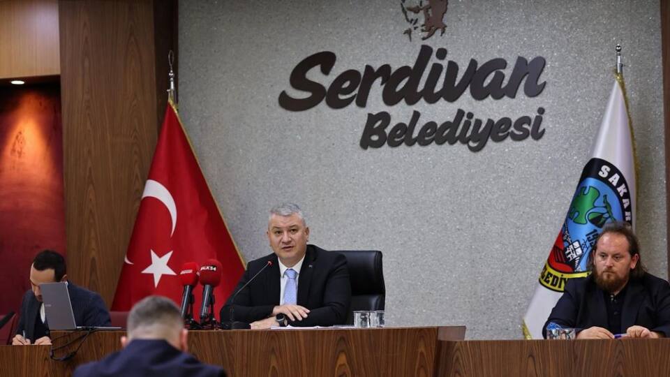 Serdivan'da Spor, Sosyal ve Kentsel Dönüşüm Projeleri Hız Kazanıyor