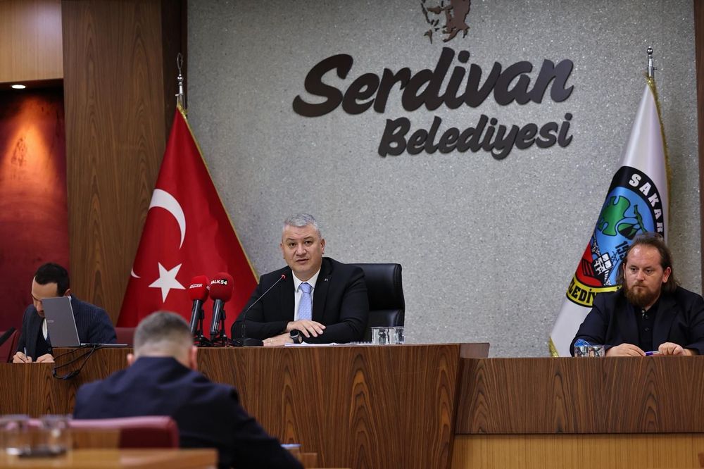 Serdivan'da Spor, Sosyal ve Kentsel Dönüşüm Projeleri Hız Kazanıyor